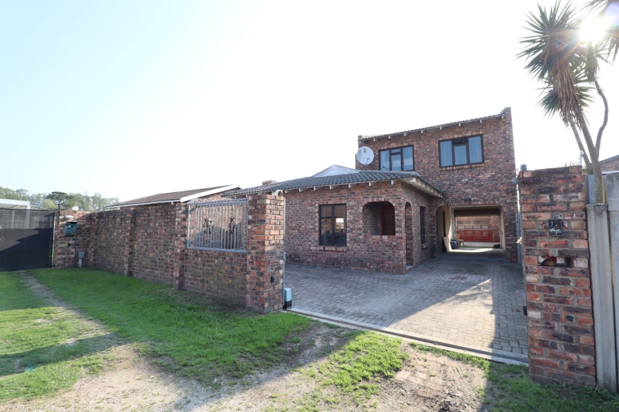 3 Bedroom Property for Sale in Sherwood Eastern Cape